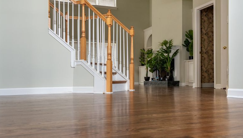 How Hardwood Floor Installers and Refinishers Can Transform Your Home’s Interior